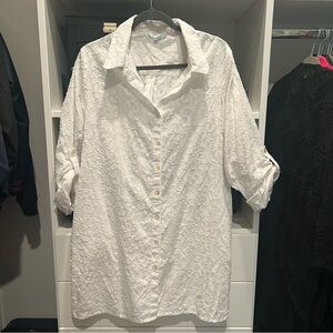 Beach Coverup White Textured Women's Size XL Button Up With Pockets